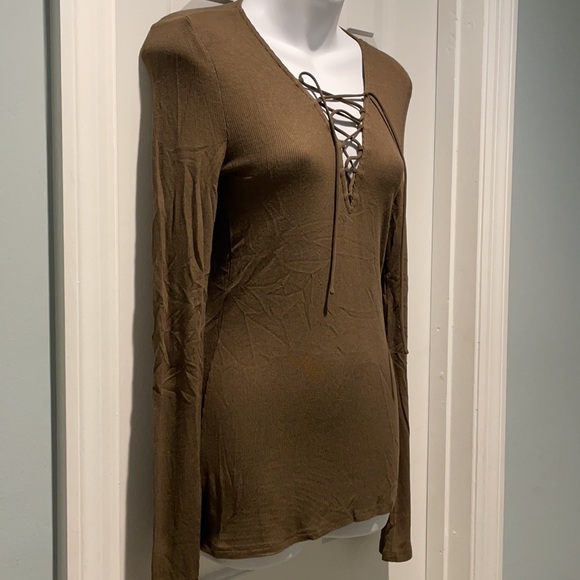 NWOT-Express Crisscross Tie Top - Picture 3 of 6